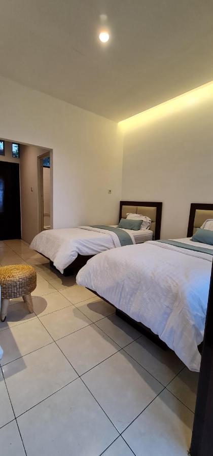 Villa Aurora Cisarua Exteriör bild